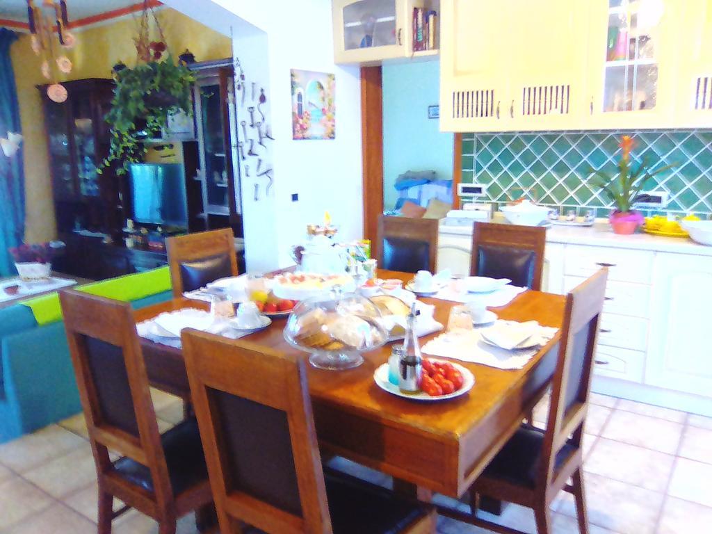 Seneghe Il Tarlo Bed & Breakfast エクステリア 写真